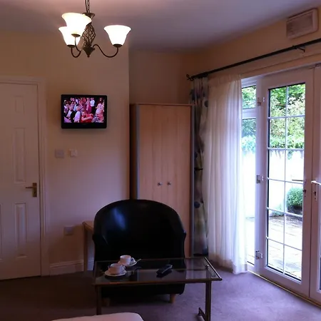 Ashling House Serviced Accommodation-3